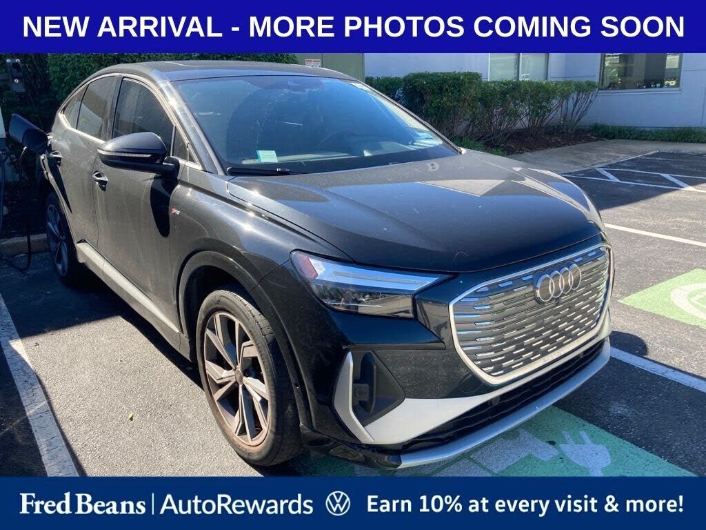 2023 AUDI Q4