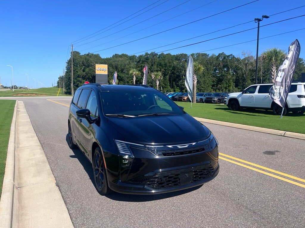 2027 CHRYSLER Pacifica