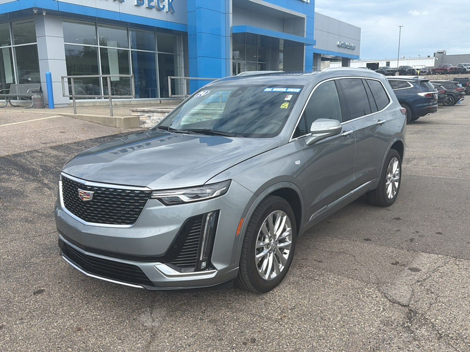 2024 CADILLAC XT6