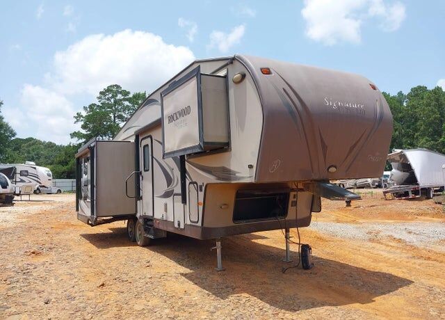 2013 FOREST RIVER Real-lite / Rockwood Lite Weight Trailers