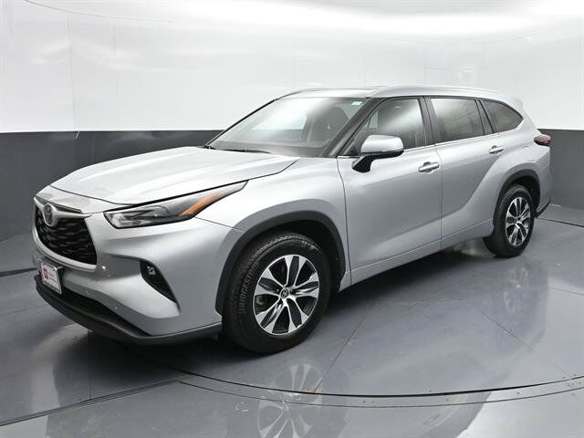 2025 TOYOTA Highlander