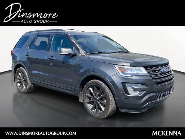 2017 FORD Explorer