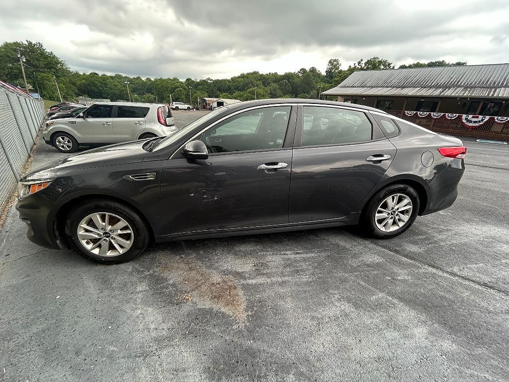 2017 KIA Optima