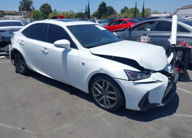 2018 LEXUS IS