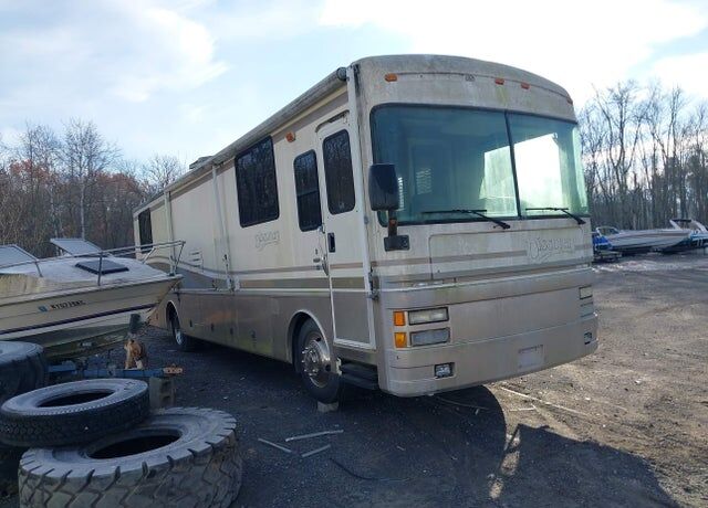 1999 FREIGHTLINER XC Chassis