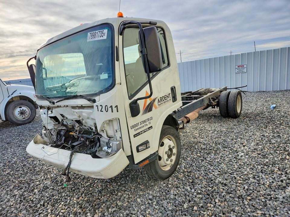 2024 ISUZU NPR-HD