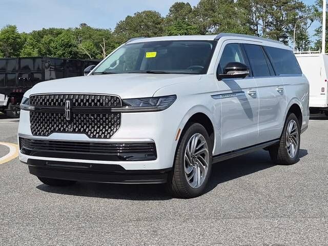 2026 LINCOLN Navigator L