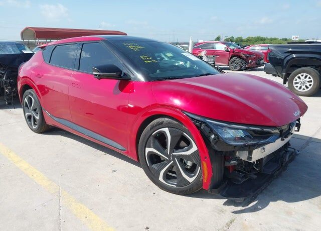 2023 KIA EV6