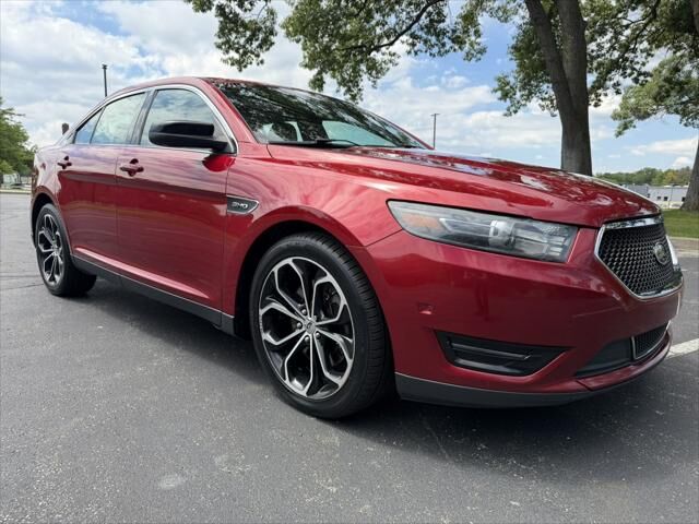 2013 FORD Taurus