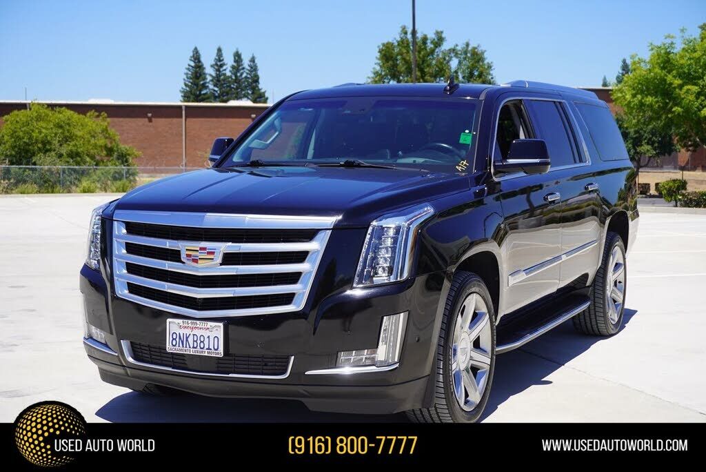 2018 CADILLAC Escalade ESV