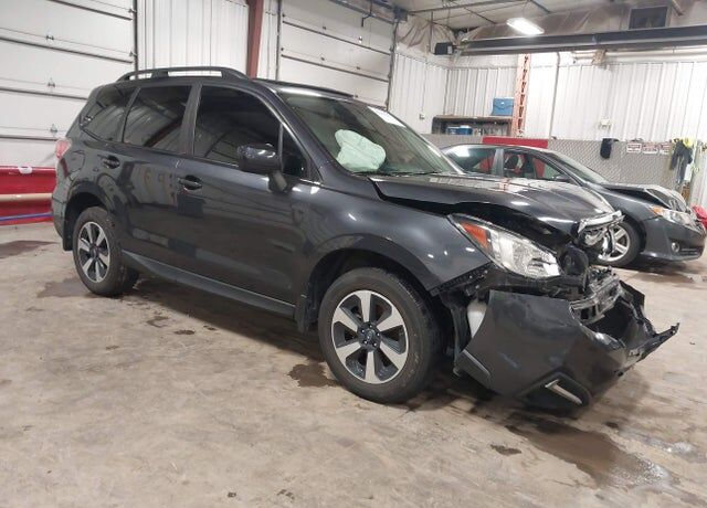 2018 SUBARU Forester