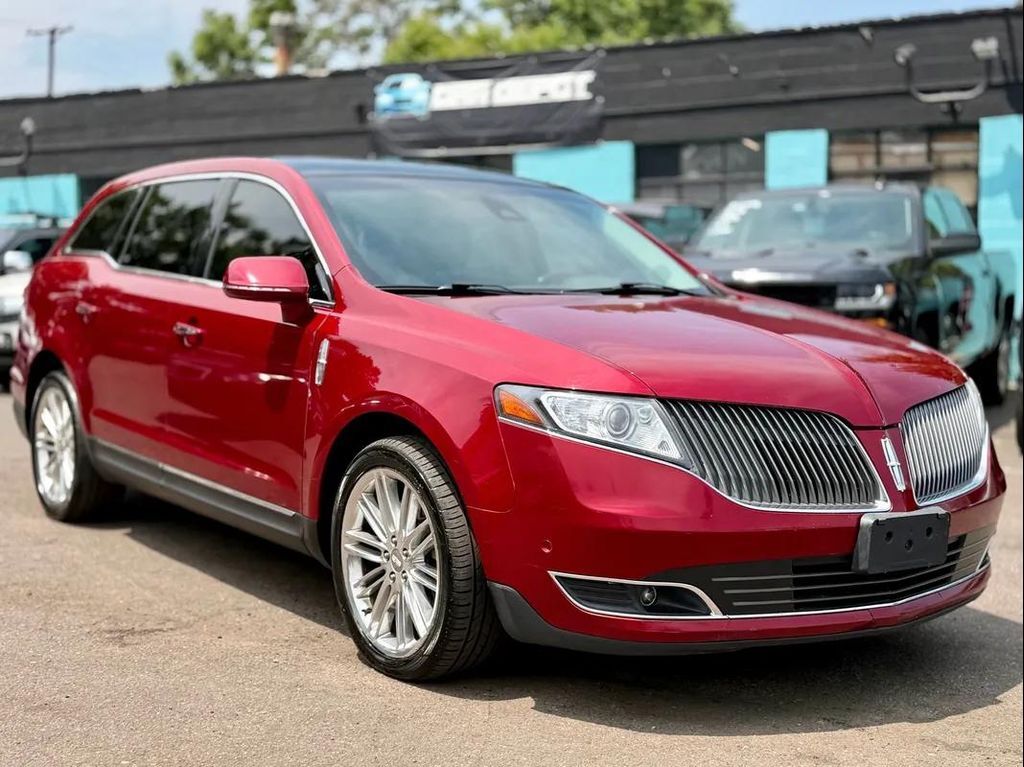 2014 LINCOLN MKT
