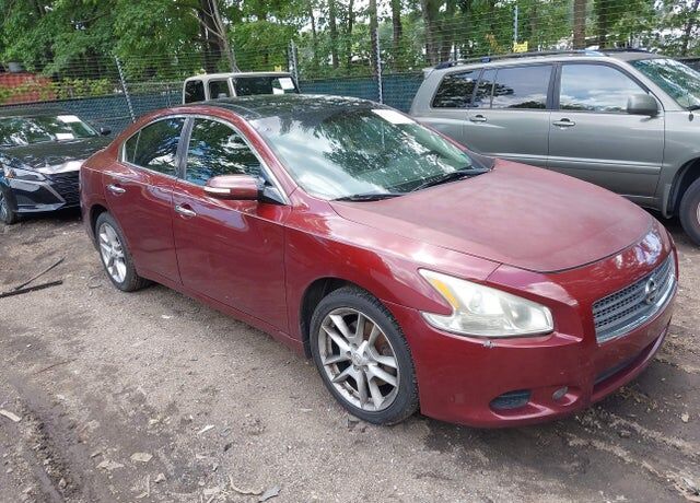 2011 NISSAN Maxima