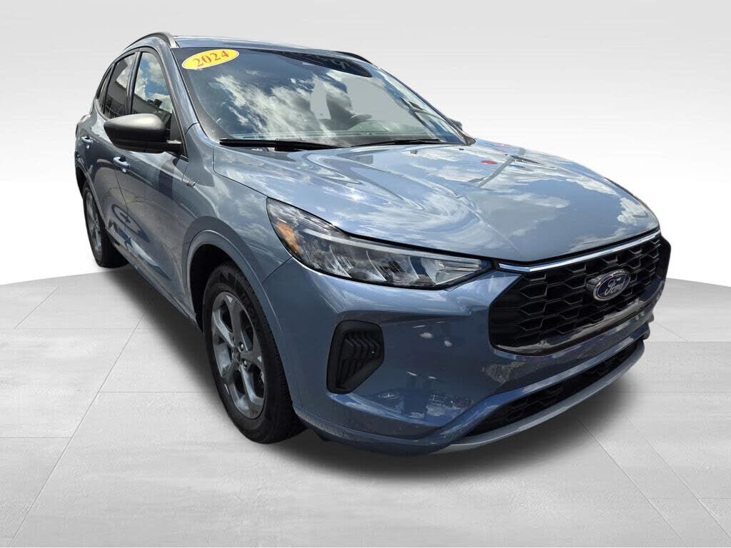 2024 FORD Escape