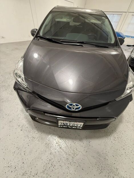 Toyota Prius V