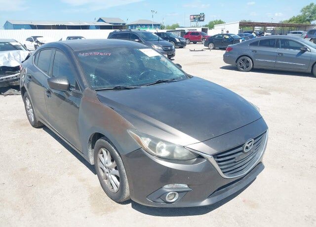 2016 MAZDA Mazda3