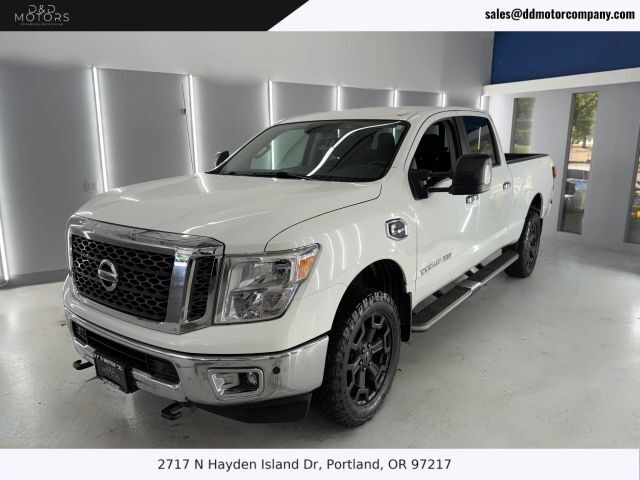 2016 NISSAN Titan