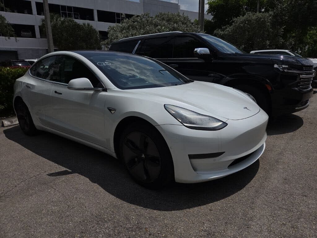 2018 TESLA Model 3