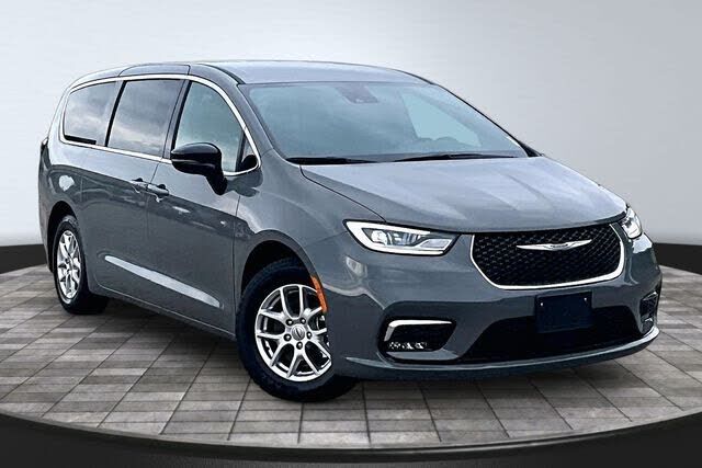 2025 CHRYSLER Pacifica