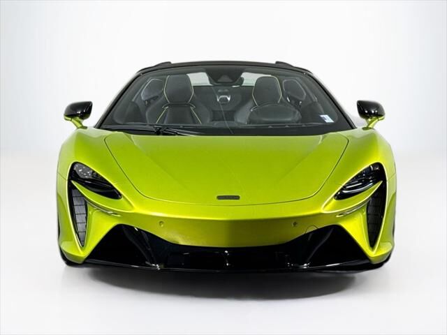 2025 MCLAREN ARTURA