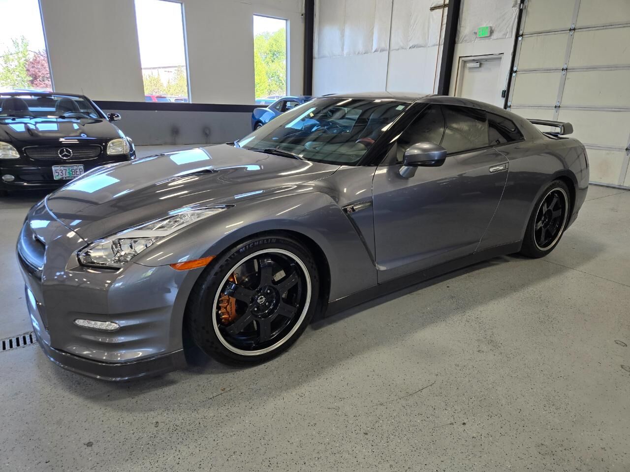 Nissan GT-R