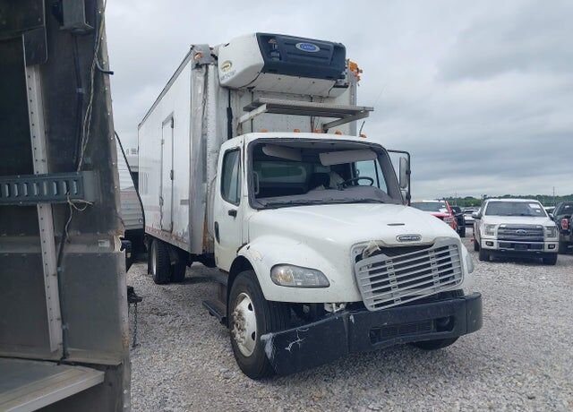 2017 FREIGHTLINER M2