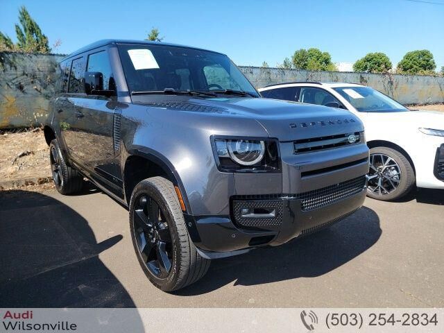 2025 LAND ROVER Defender