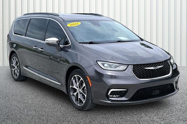 2022 CHRYSLER Pacifica