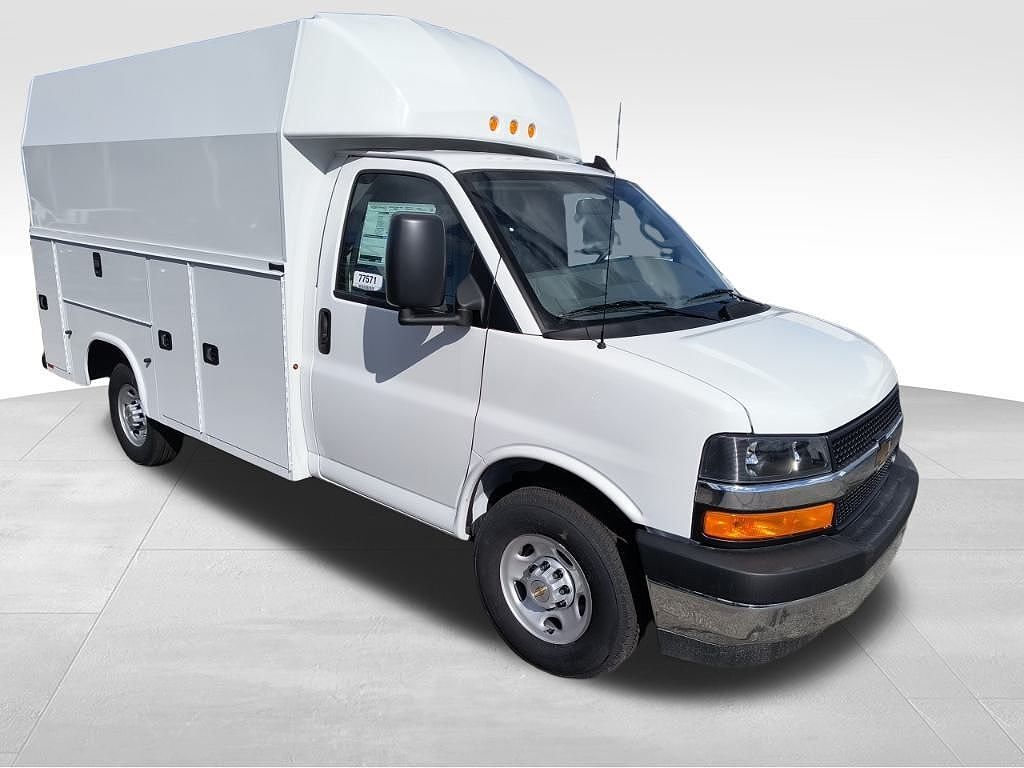 2025 CHEVROLET Express