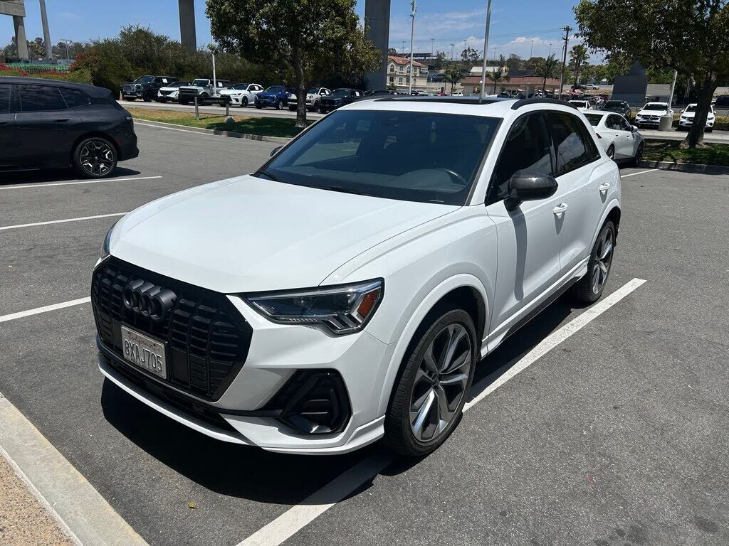 2021 AUDI Q3