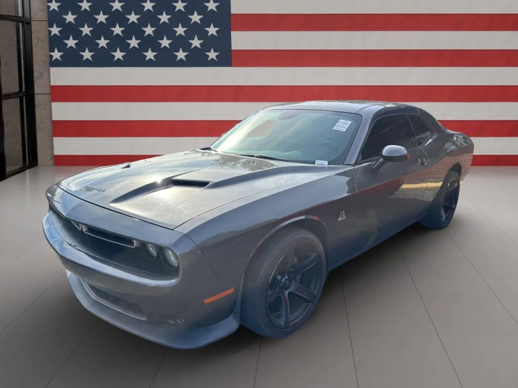 2016 DODGE Challenger