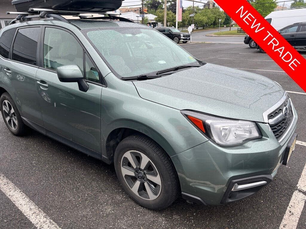2018 SUBARU Forester