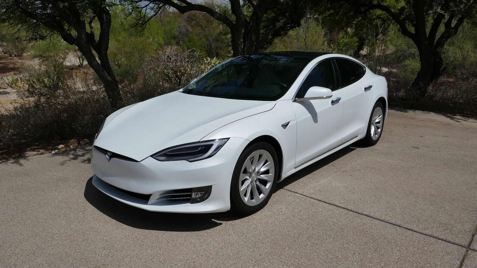2018 TESLA Model S