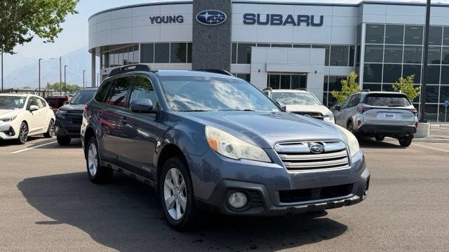 2013 SUBARU Outback