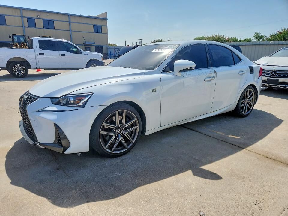2017 LEXUS IS