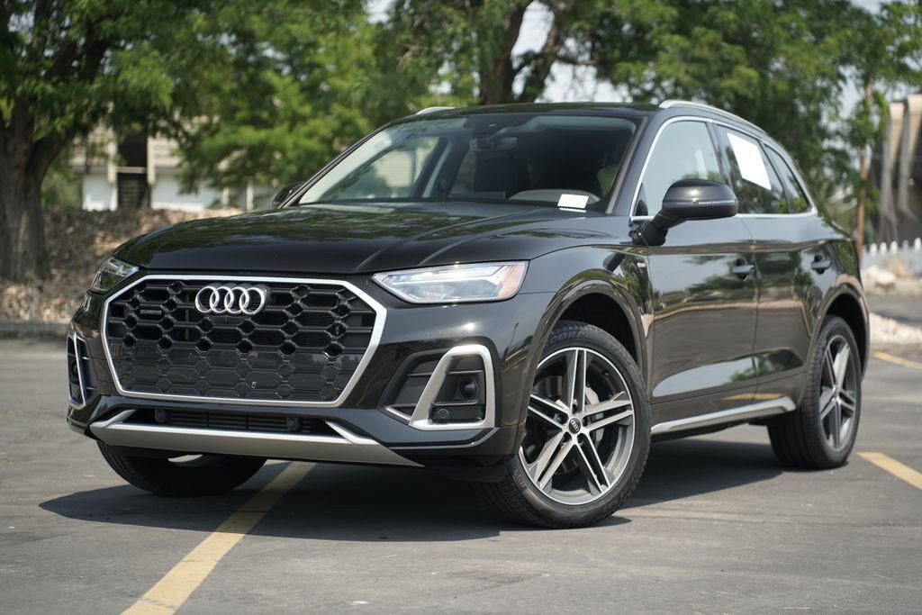 2024 AUDI Q5 e