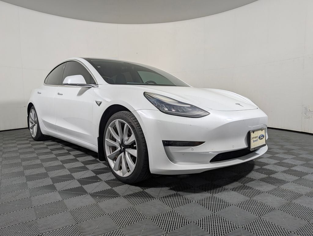 2018 TESLA Model 3