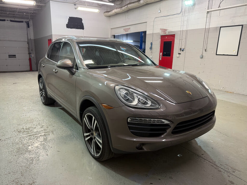 2012 PORSCHE Cayenne
