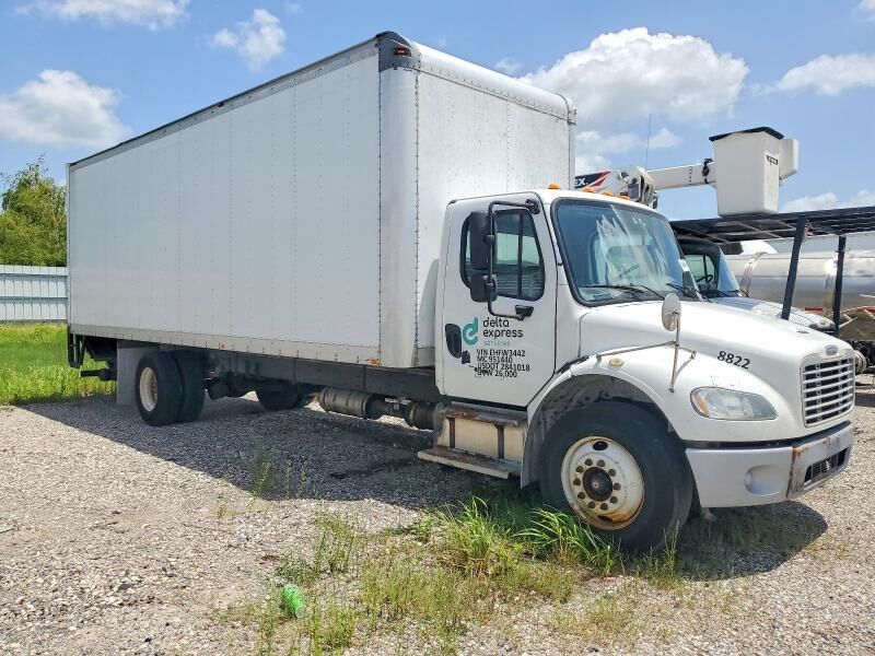 2014 FREIGHTLINER M2