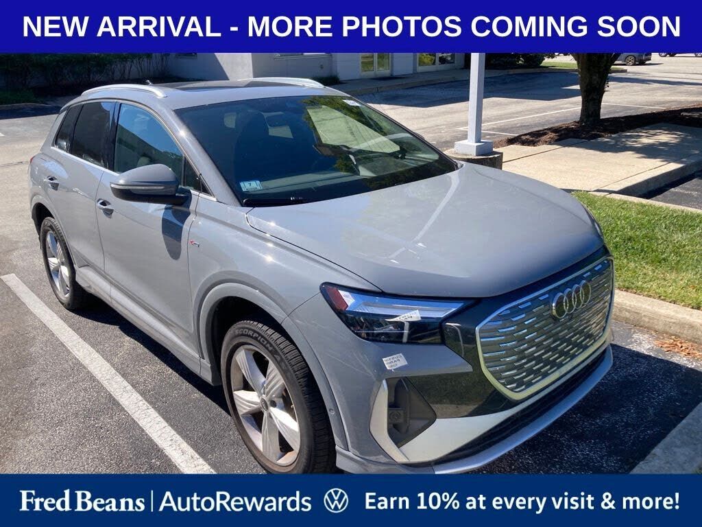 2023 AUDI Q4