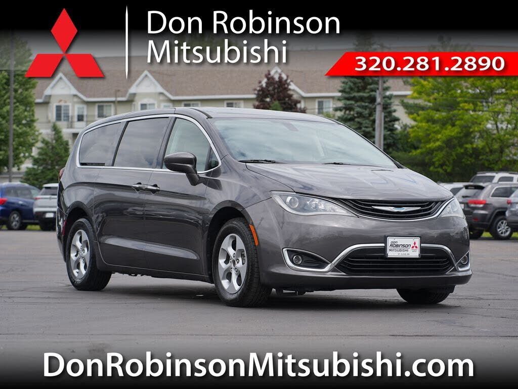 2017 CHRYSLER Pacifica