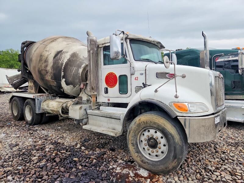 2020 PETERBILT 348