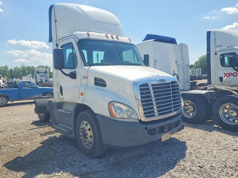 2017 FREIGHTLINER Cascadia