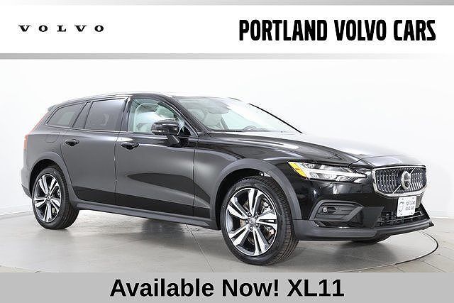 2026 VOLVO V60CC