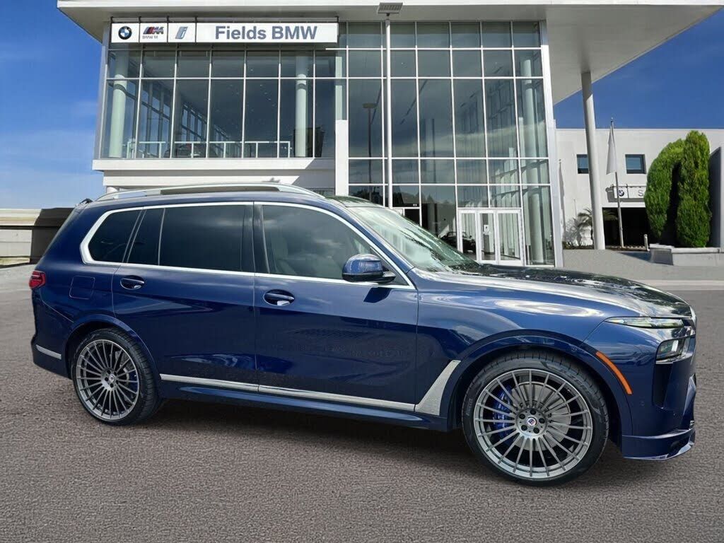 2025 BMW X7