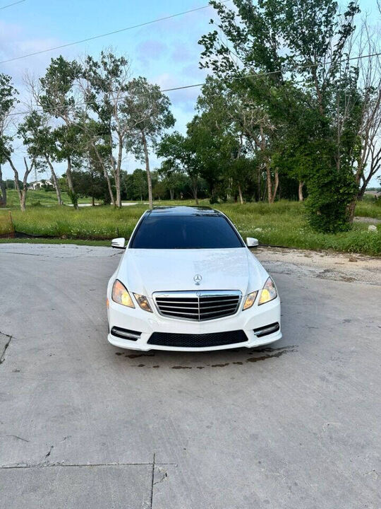 2013 MERCEDES-BENZ E-Class