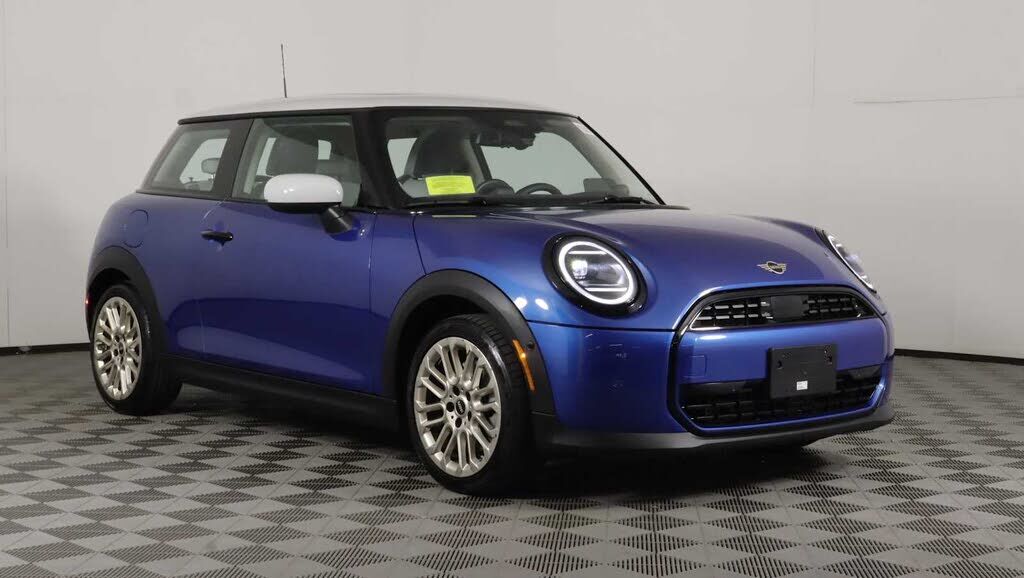 2025 MINI Hardtop