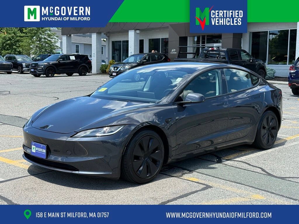 2024 TESLA Model 3