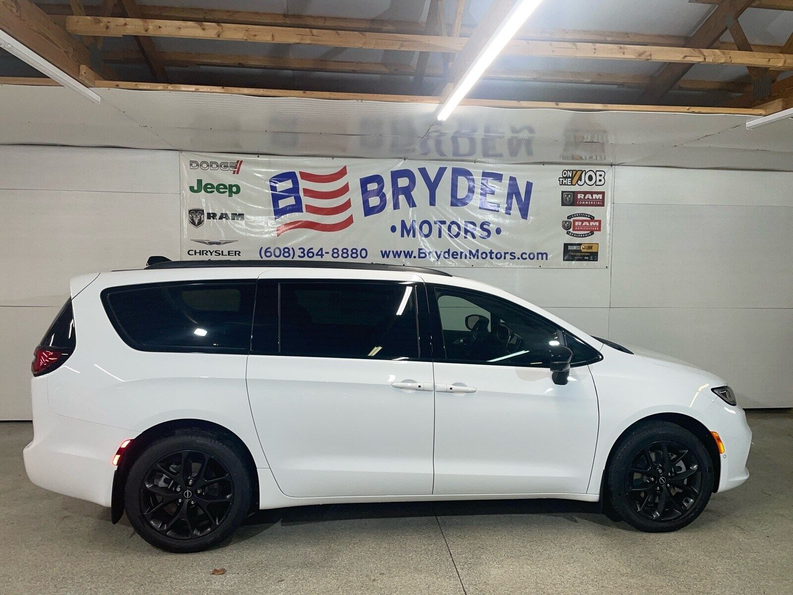 2026 CHRYSLER Pacifica