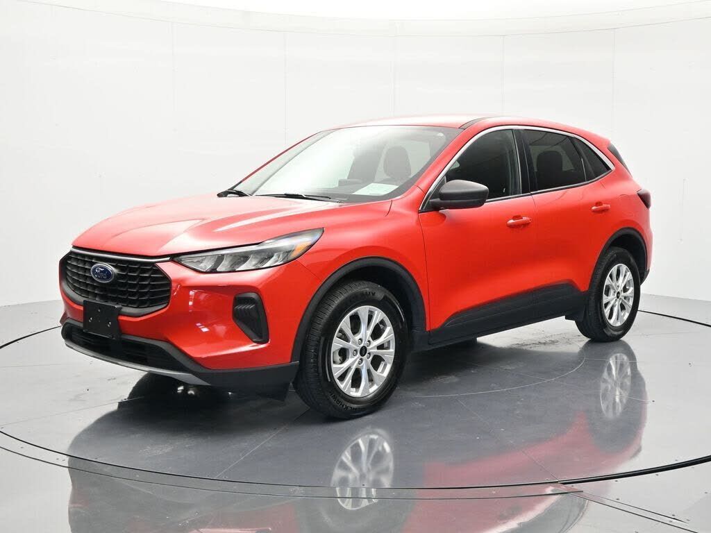 2024 FORD Escape